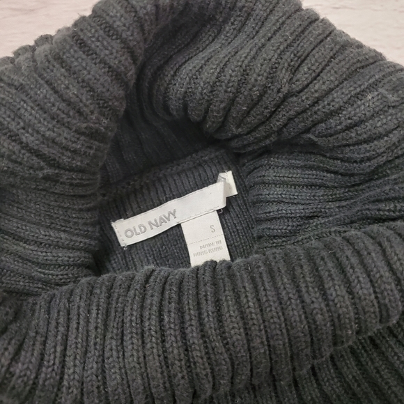 old navy black small cowl neck sweater ( 5 for $20 ) - Picture 7 of 9